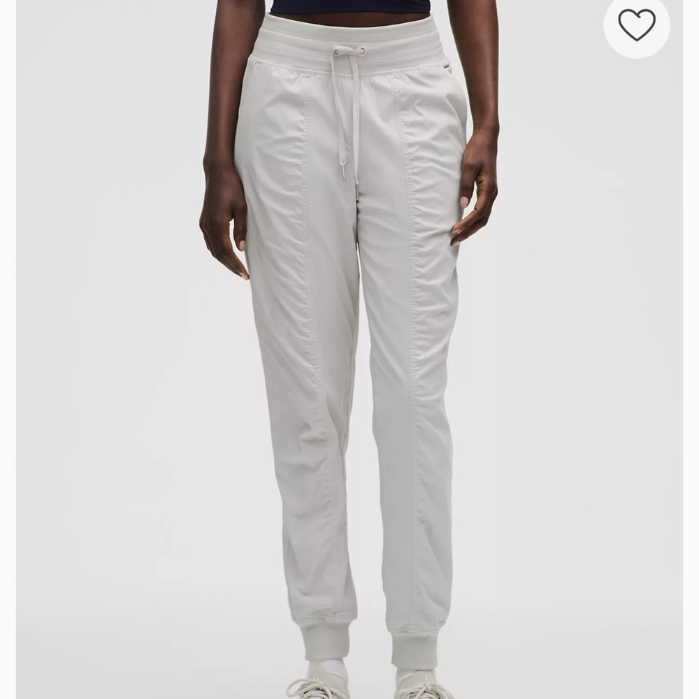 New Lululemon light Gray Dance studio midrise Jogger Pants 6 $118